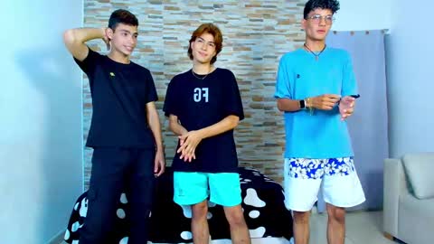 kinkyhousexxx online show from April 23, 7:15 pm