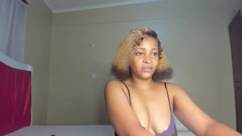 Kinky online show from April 12, 4:11 pm