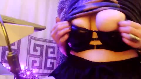 Kinky Pinky online show from November 21, 9:24 pm