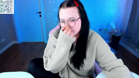 kira online show from April 21, 9:05 am