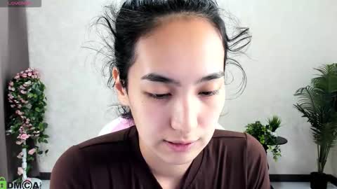 Aura online show from October 24, 3:18 am