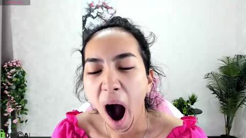 Aura online show from October 17, 3:21 am