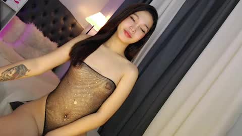 KIRA online show from December 16, 6:53 am