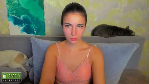 kiraa sunny online show from November 9, 9:39 pm