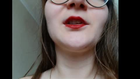 KiraGoldens online show from April 25, 5:31 am