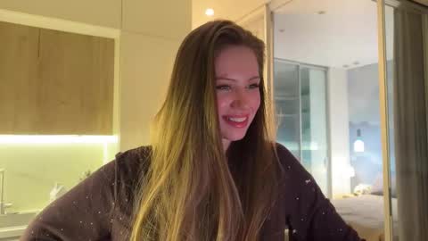 Kira online show from January 12, 5:20 pm