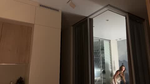 Kira online show from February 23, 6:54 pm