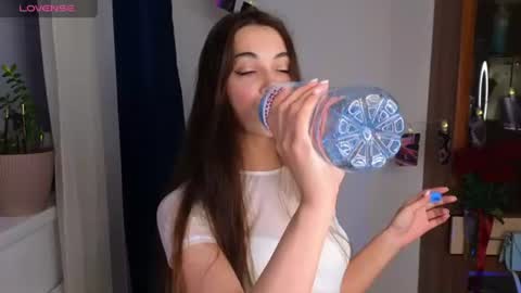 Kira cute online show from June 13, 12:10 am