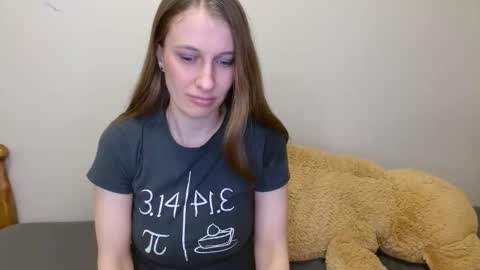 Allie online show from April 23, 3:24 pm