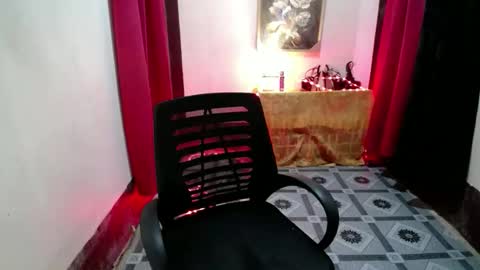 VICTORIA online show from November 23, 1:31 pm