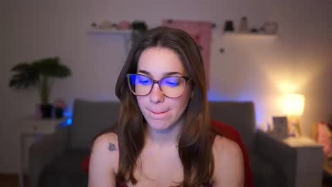 Sisi online show from February 13, 2:53 pm