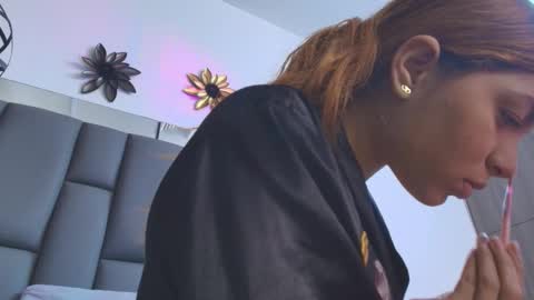 BELLA FLAME online show from January 10, 7:30 pm