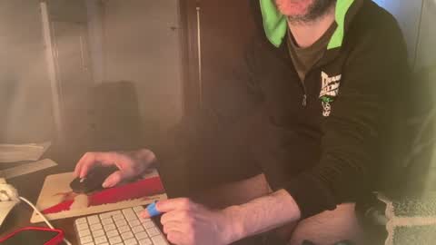 kissofbanned1983 online show from April 15, 10:51 am