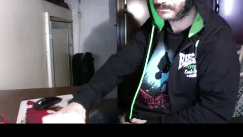 kissofbanned1983 online show from October 29, 11:01 am