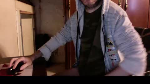 kissofbanned1983 online show from December 23, 10:32 am