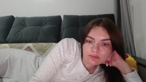 Im Amaia   Everyone Merry Christmas  online show from June 13, 10:31 pm