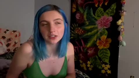 Kitty online show from December 6, 7:59 am