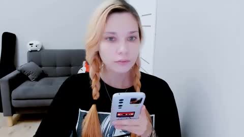 Alissa online show from September 13, 8:11 pm