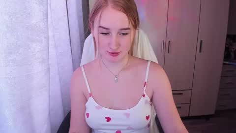 Snapshot of kitten_sun chatting on March 2, 4:50 am kitten_sun online show from March 2, 4:50 am