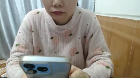 kitti_baby2x online show from December 1, 1:47 am