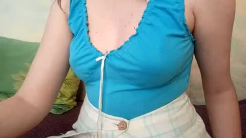 Kittie Creme online show from July 6, 1:08 pm