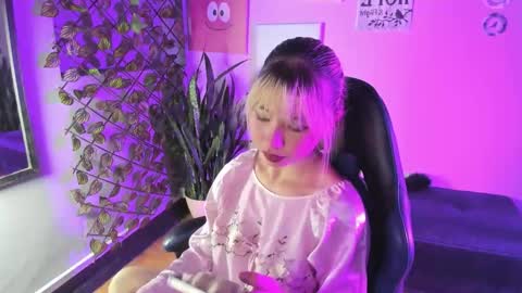 kitty_gang_ online show from November 22, 3:38 am