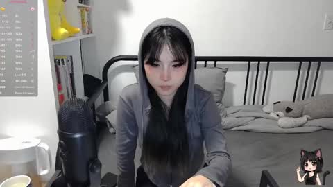 Kitty online show from November 18, 9:51 pm