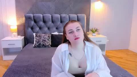 kitty_murmur online show from November 25, 3:00 pm