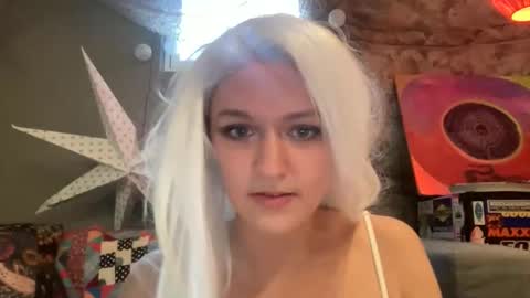 kittycat420710 online show from April 25, 11:57 pm