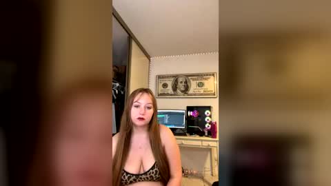 kittygiz online show from July 5, 8:21 am