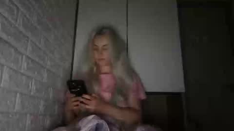 Denise online show from May 4, 7:53 pm
