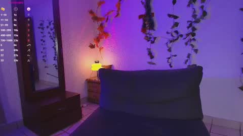 L          FOLLOW ME ON IG kittylu    online show from January 10, 2:39 am