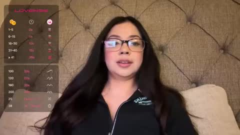 mia online show from February 11, 2:24 pm