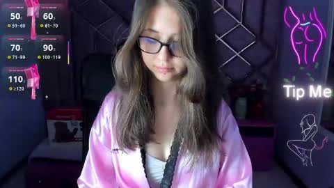 Sarah online show from April 29, 5:40 pm