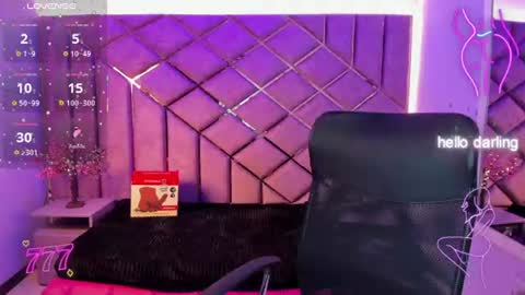 Sarah online show from June 24, 4:03 pm