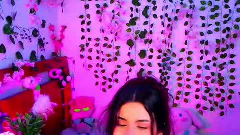 Kittyuwu  online show from October 20, 8:03 pm