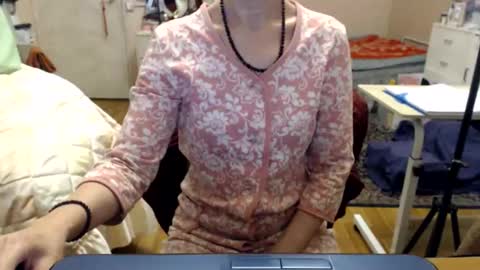 KiuminBerry online show from November 1, 12:26 pm