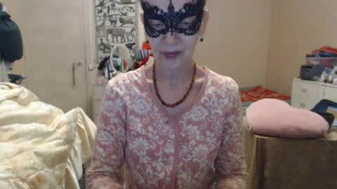 KiuminBerry online show from July 2, 2:33 pm