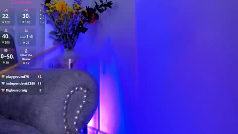 Lili online show from October 31, 12:22 am