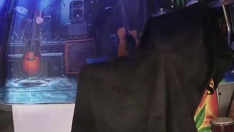 Snapshot of kiveuxmakeu chatting on March 3, 6:24 pm kiveuxmakeu online show from March 3, 6:24 pm