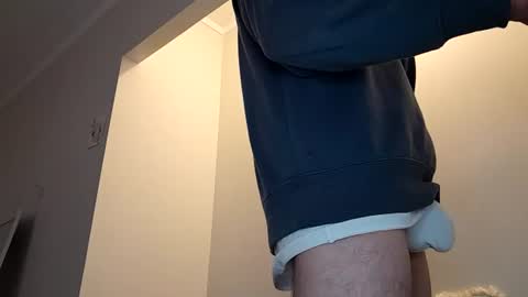 kiwibulge123 online show from June 30, 11:24 pm