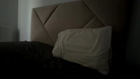 kiwigray online show from November 1, 2:27 pm