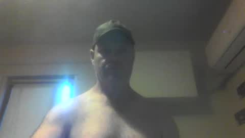 kiwiguy19773 online show from December 16, 6:31 am