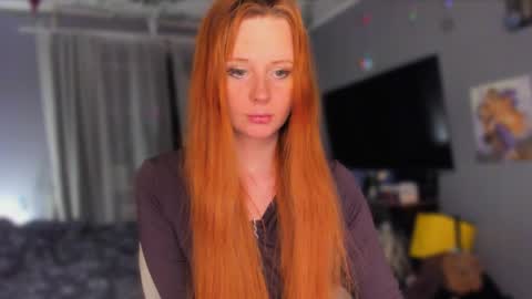 Klementinafanslyklementina6661 online show from May 3, 8:37 pm