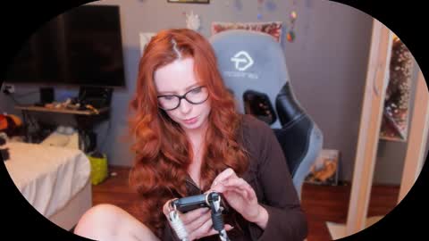 Snapshot of klementinagirl chatting on March 2, 11:42 pm Klementinafanslyklementina6661 online show from March 2, 11:42 pm