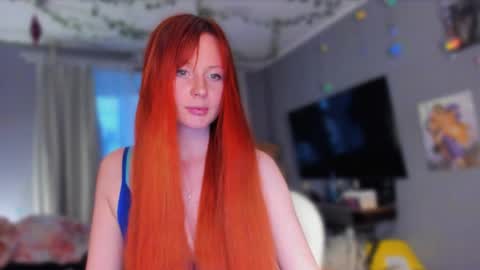 Klementinafanslyklementina6661 online show from May 29, 6:28 pm