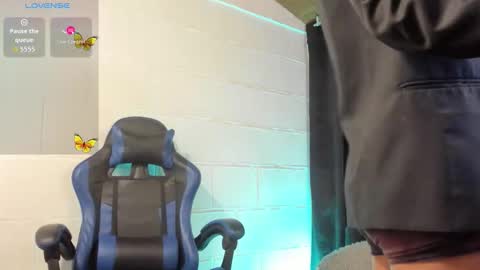 KLEO online show from November 1, 1:28 am