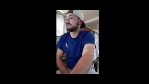 LOUiViLAN online show from October 5, 5:53 pm