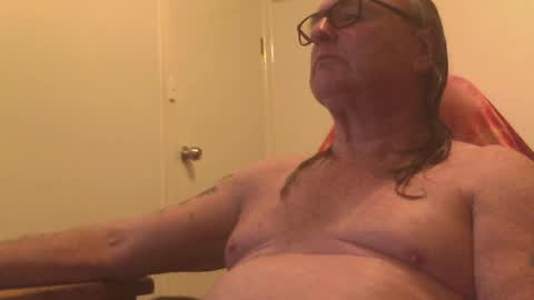 knobout online show from June 21, 8:43 am