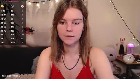 Snapshot of komorebbi chatting on December 26, 1:40 am Marta online show from December 26, 1:40 am